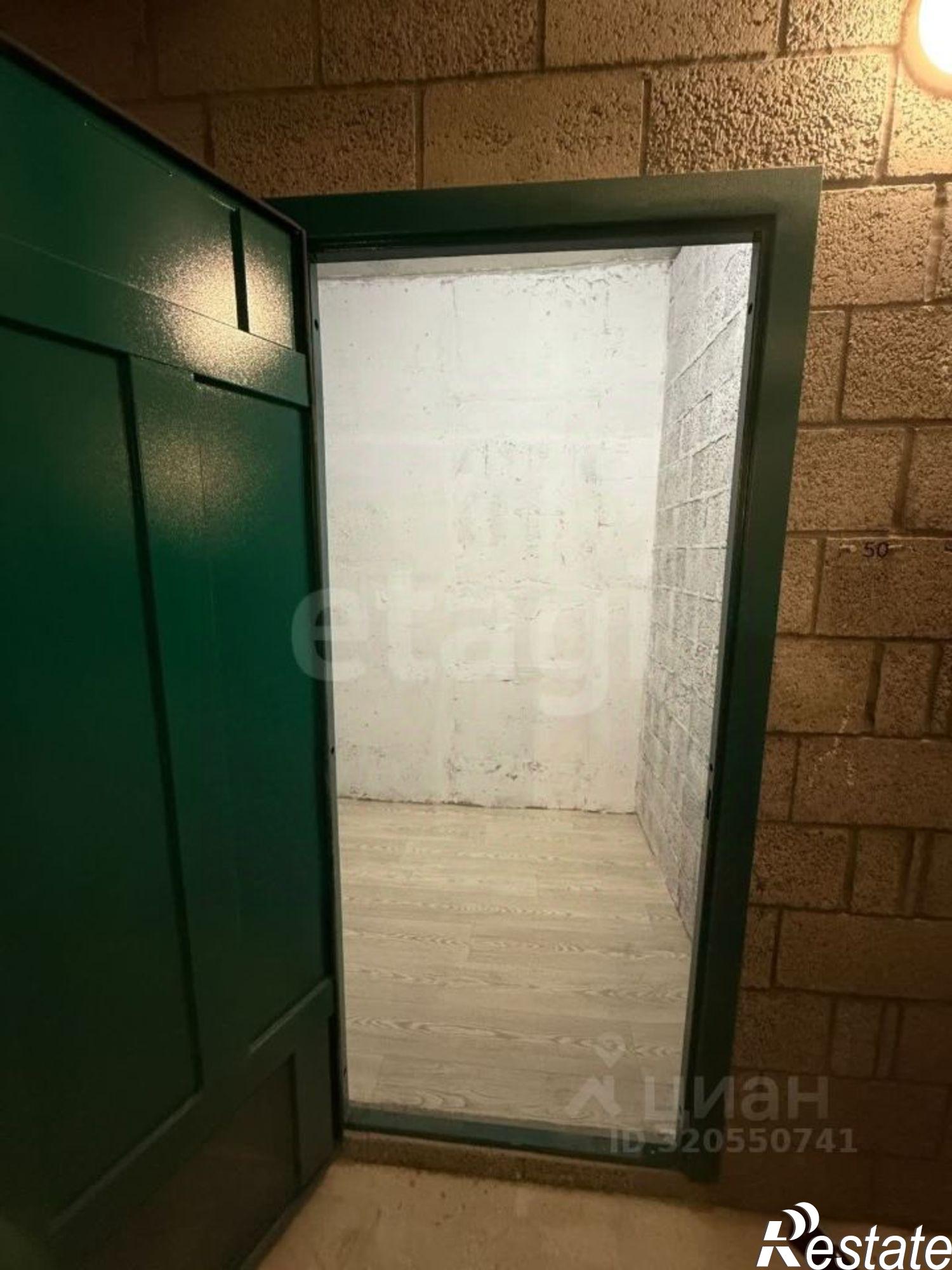 Купить складское помещение за 380 488 рублей на Тюменский район