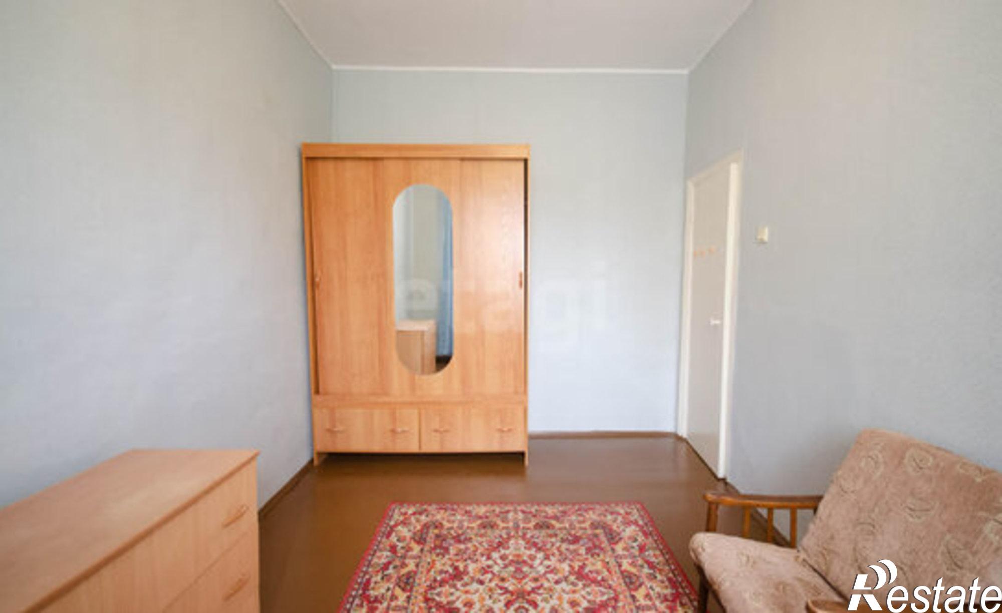 Купить квартиру за 2 420 000 рублей на Ялуторовск, улица Максима Горького, 39