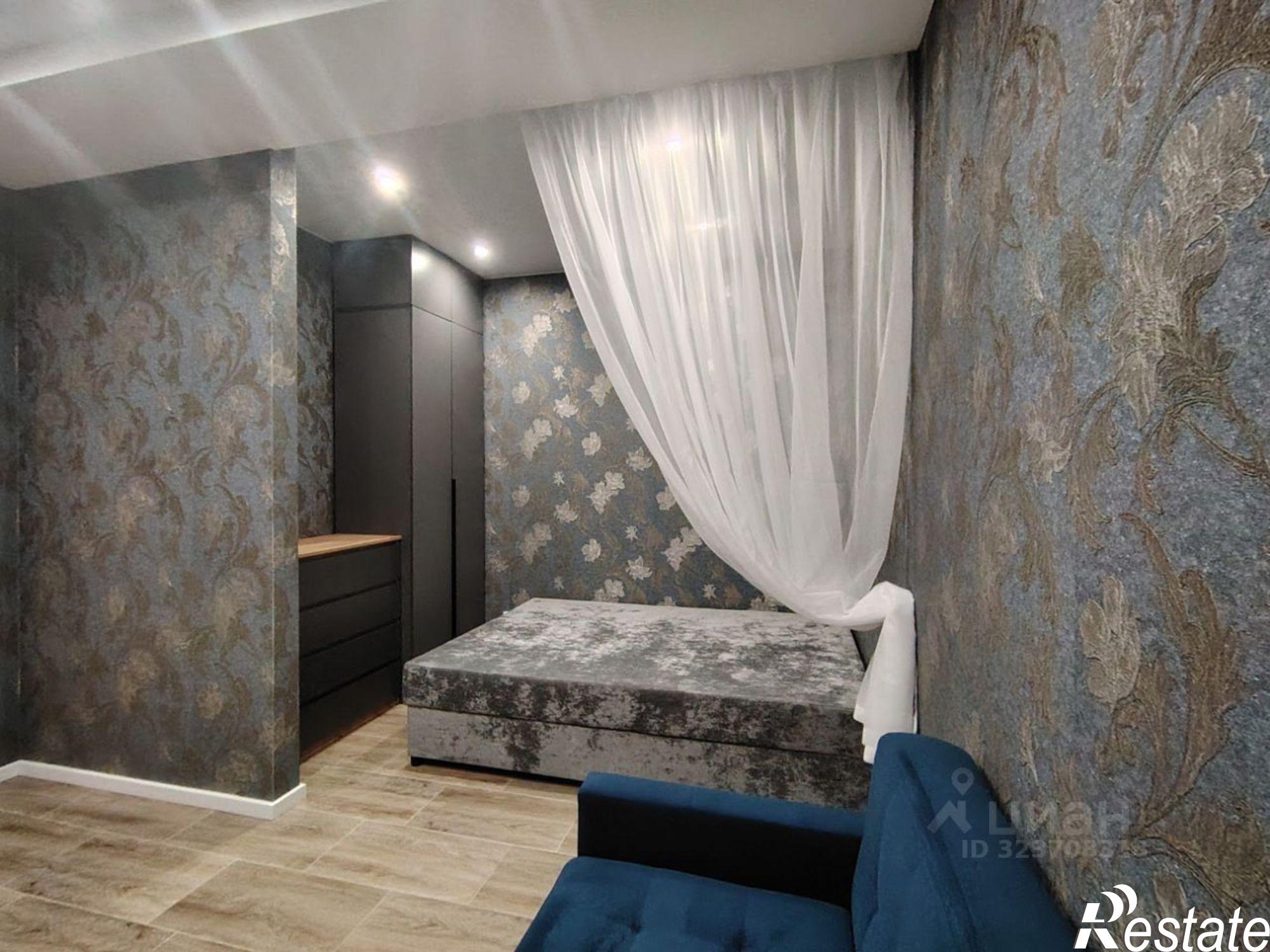 Сдать квартиру за 35 000 рублей на Тюмень, улица Пожарных и Спасателей, 3к1