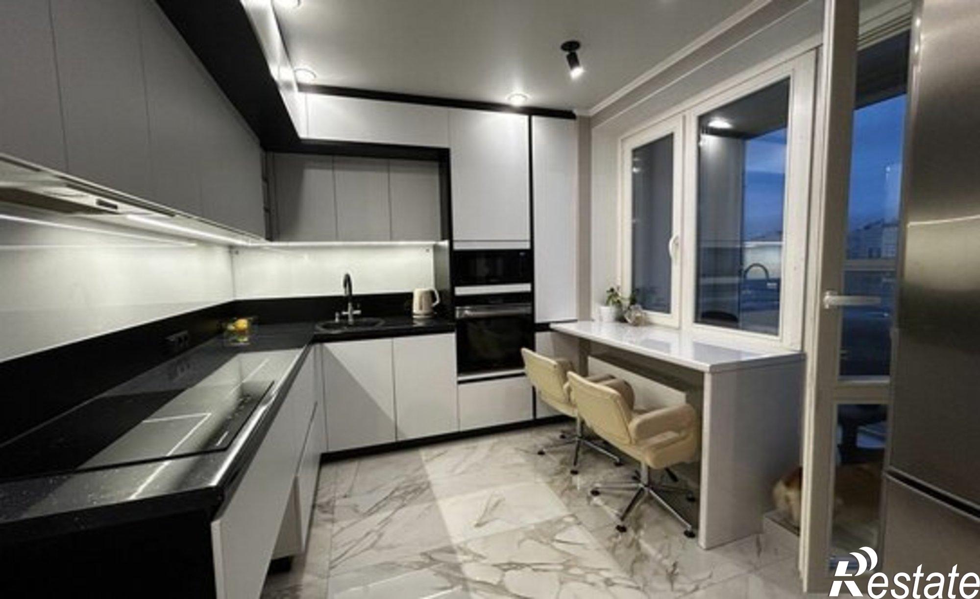 Купить квартиру за 8 150 000 рублей на Тюмень, улица Федюнинского, 60