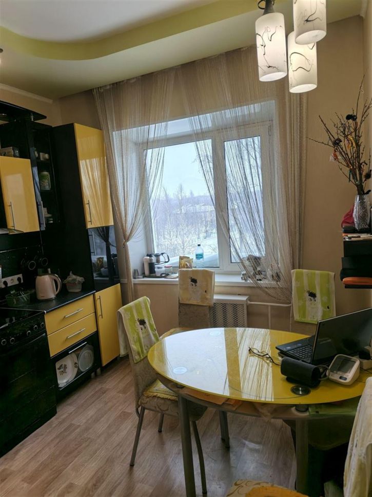 3-комн квартира ул Парковая, д. 11-47