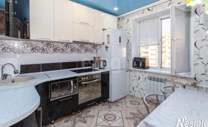 4-комн квартира Тобольск, микрорайон 3Б, 8