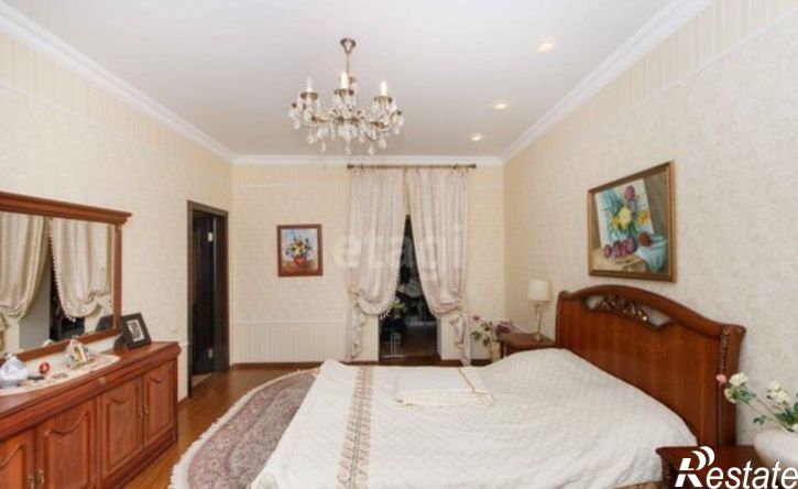 3-комн квартира ул Суворова, 8,  д. 8