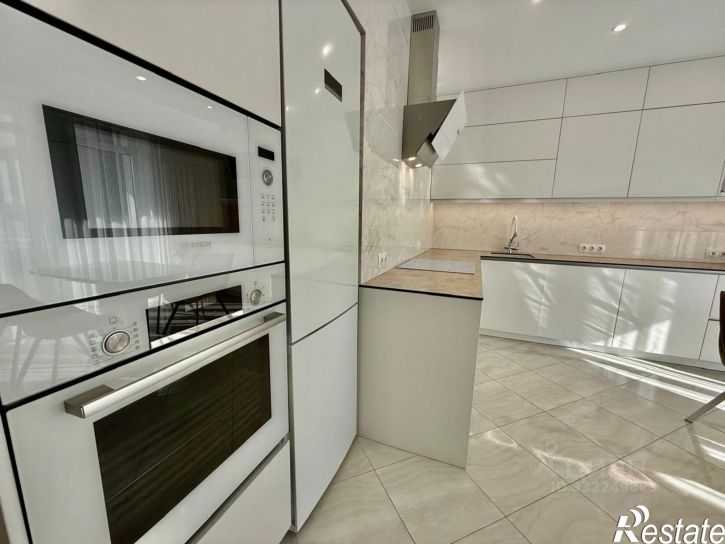3-комн квартира Тюмень, улица Пожарных и Спасателей, 3к1