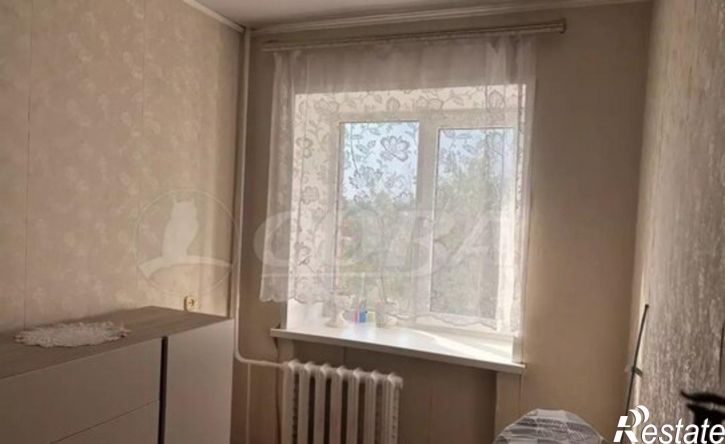 3-комн квартира Ялуторовск, улица Скворцова-Степанова, 6
