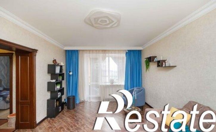 3-комн квартира улица 8 Марта, 45,  д. 45